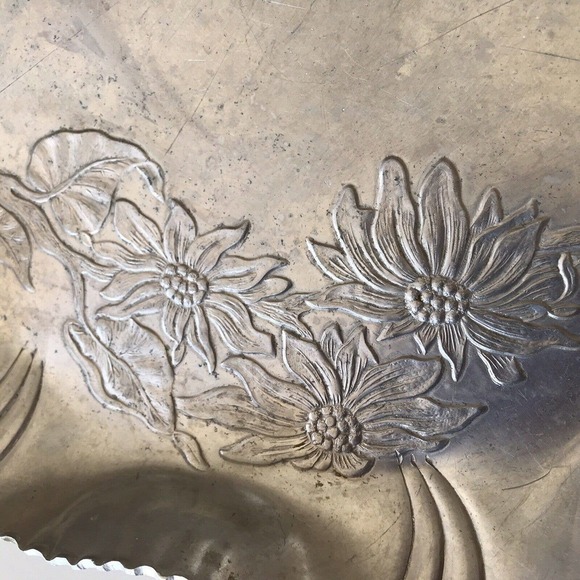 Farber Shelvin Inc Aluminum Tray Round Handwrought Flowers Pre-owned - Picture 5 of 12